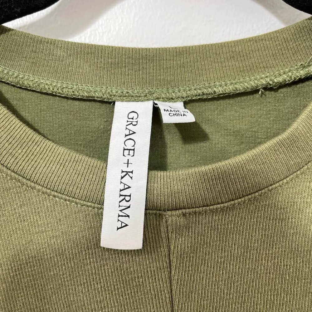 Statement Sleeve Elevated Boho Twist Neutral Casual Olive Green Top [size L] - Picture 6 of 8